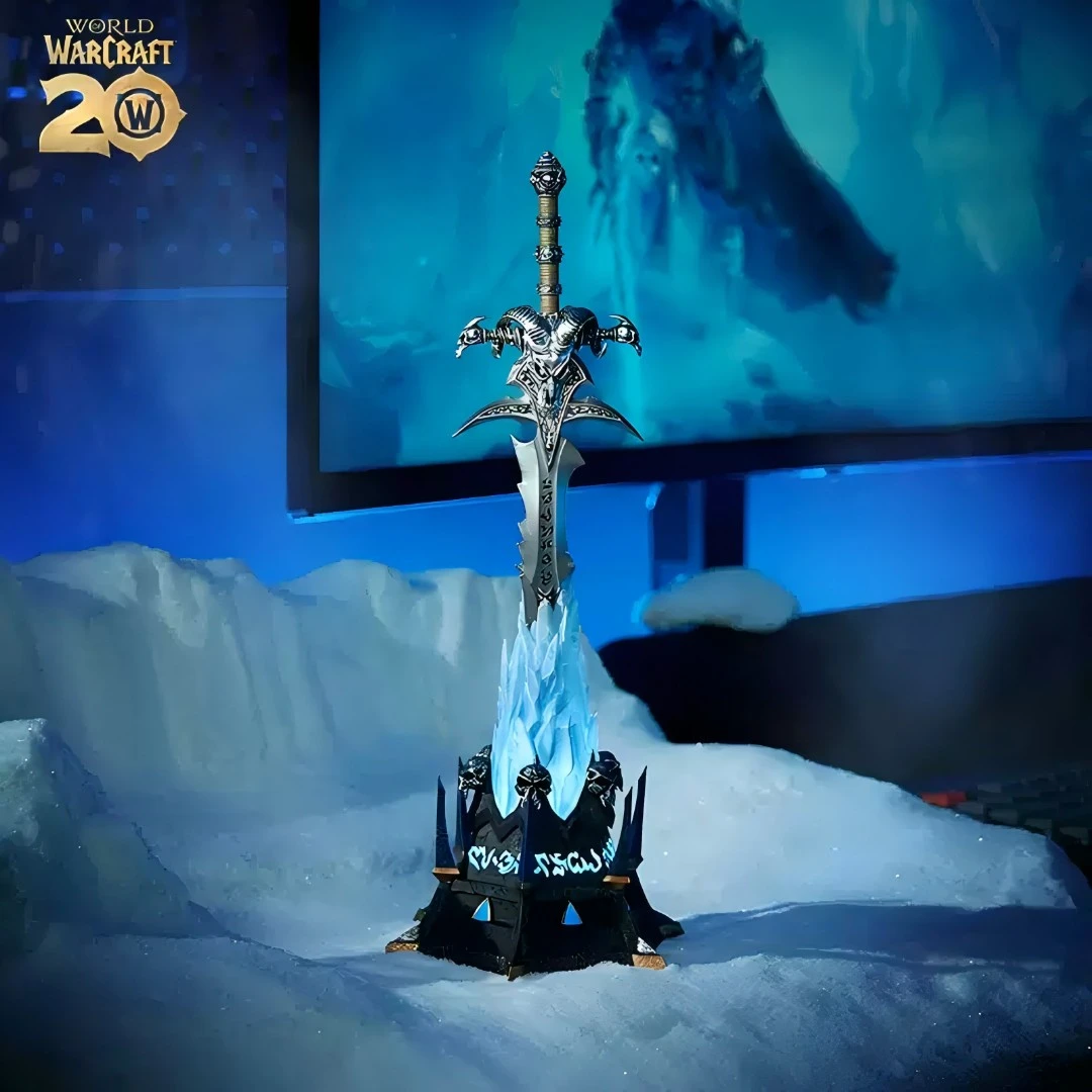 BLIZZARD/暴雪游戏魔兽世界20周年款霜之哀伤金属复刻摆件