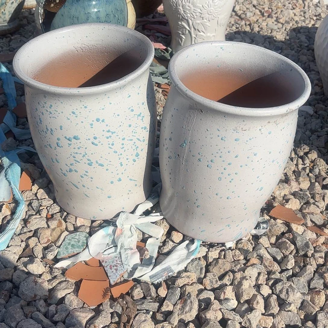 紫砂花盆口径18高度24两个蓝点菜