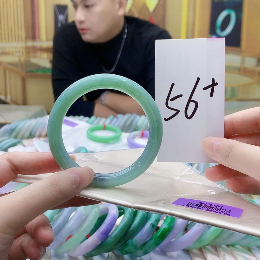 翡翠未镶嵌手镯nn