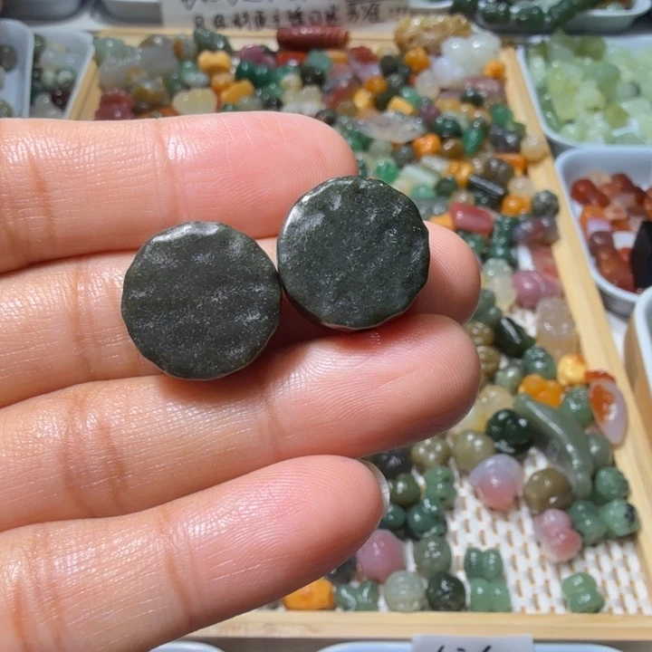 和田玉未镶嵌珠宝半成品