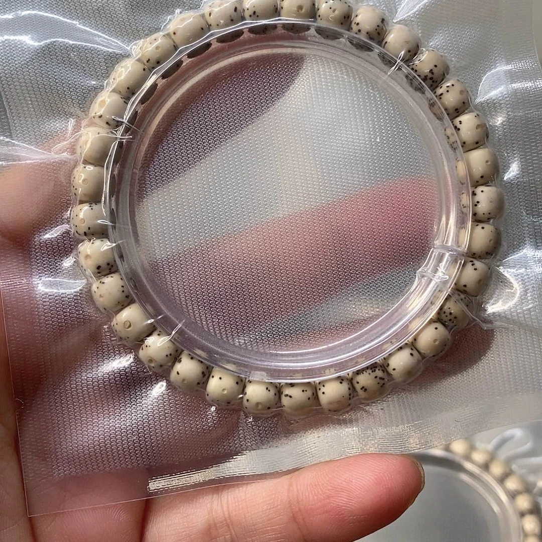 星月菩提手串石玉大眼7*6单