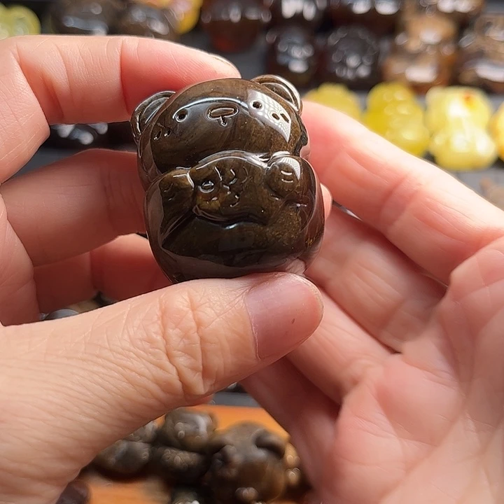 未镶嵌颈饰琥珀根珀