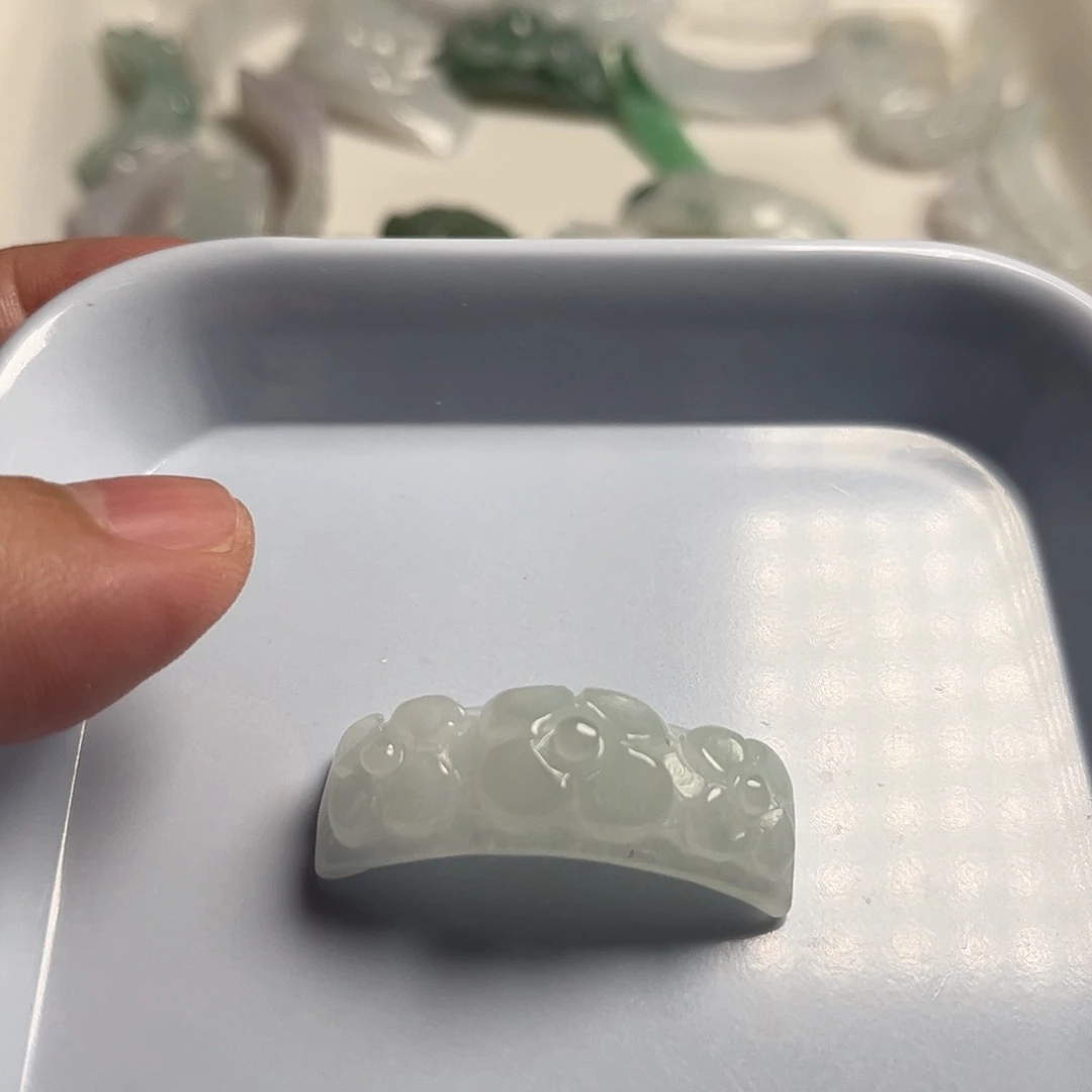 颈饰未镶嵌翡翠天然翡翠