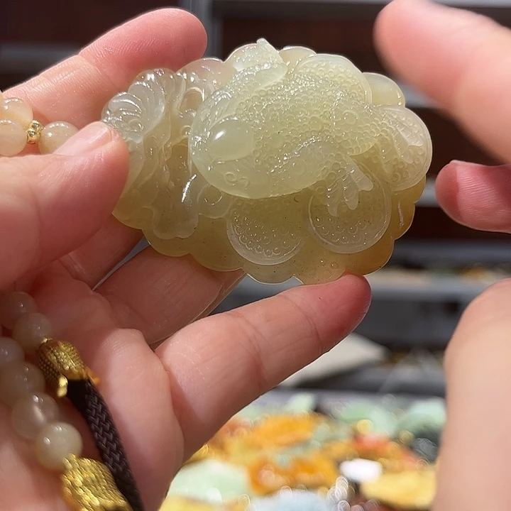 岫玉未镶嵌毛衣链