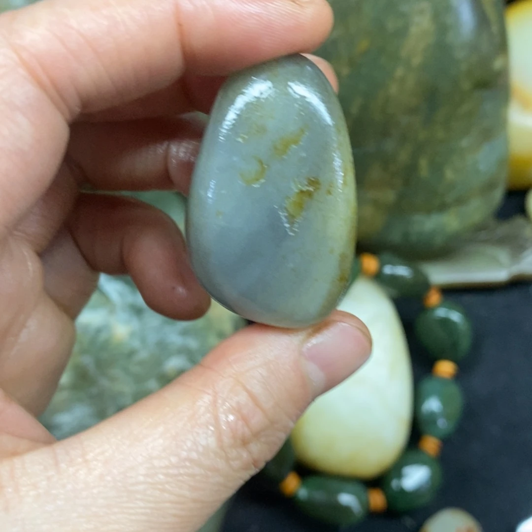 未镶嵌和田玉（糖玉）挂件