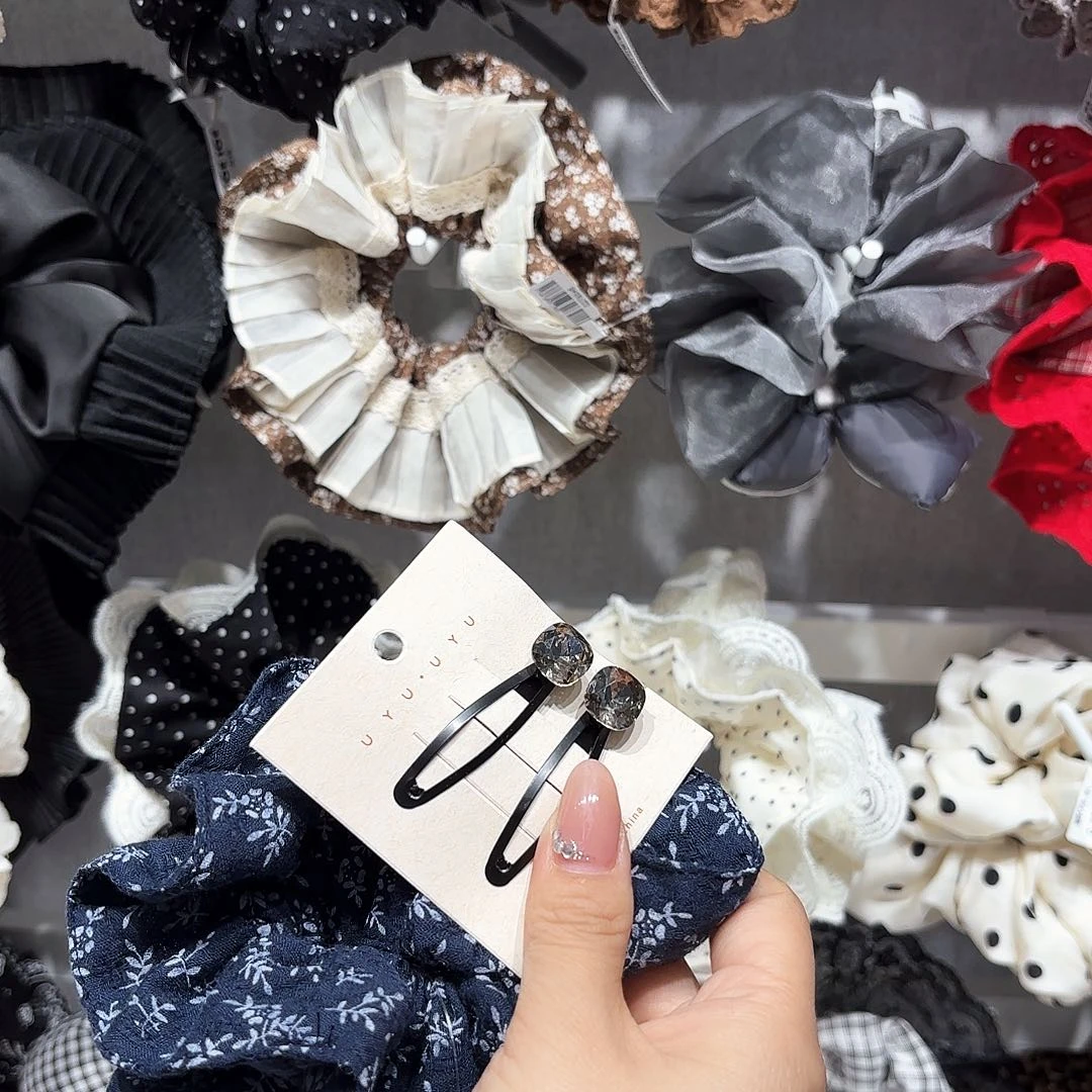 皮质铁合金夹子发圈2个