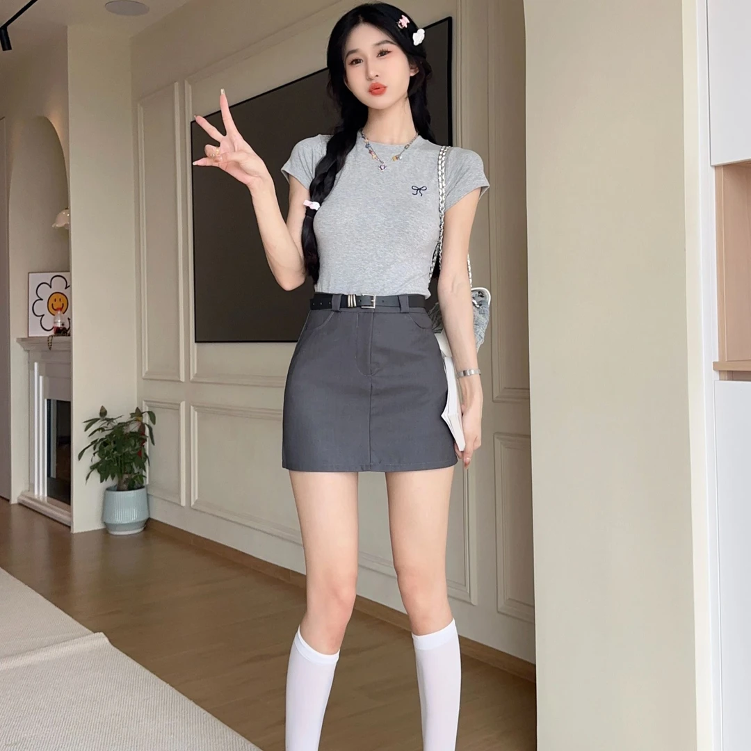 蝴蝶结刺绣短袖T恤夏季小个子减龄修身正肩灰色甜辣小众上衣套装