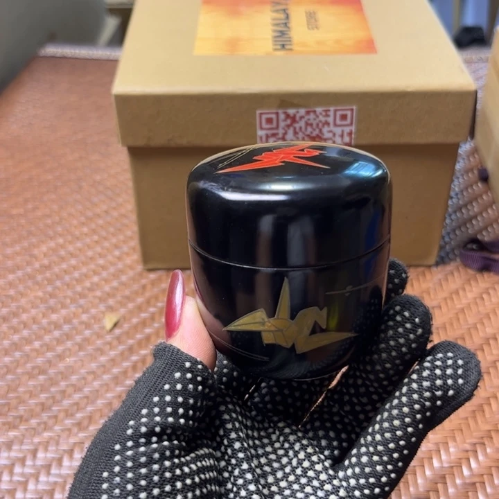 陶瓷艺术家的作品是一