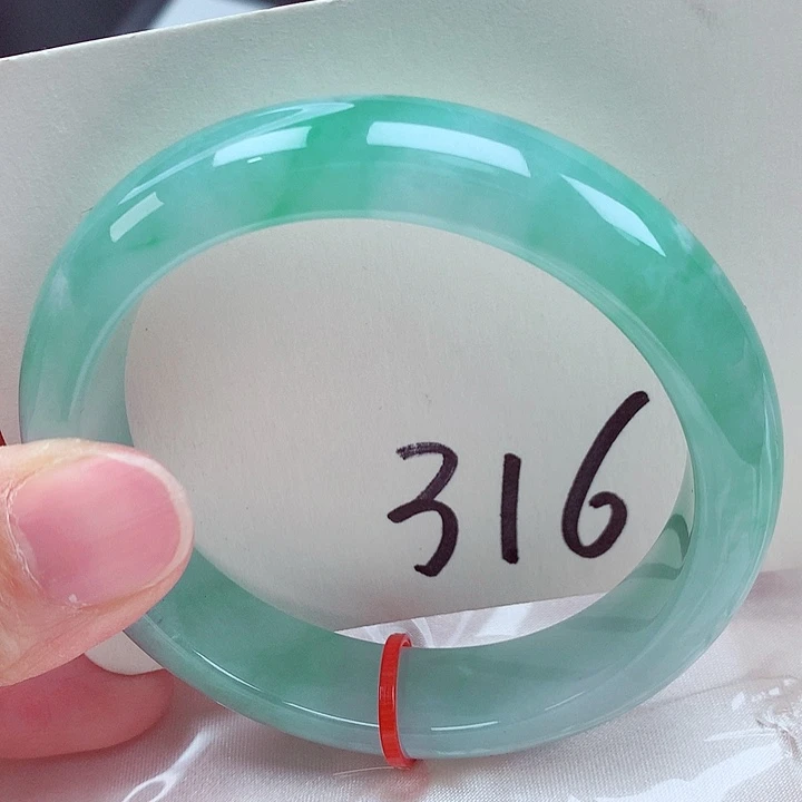 翡翠未镶嵌手镯翡翠