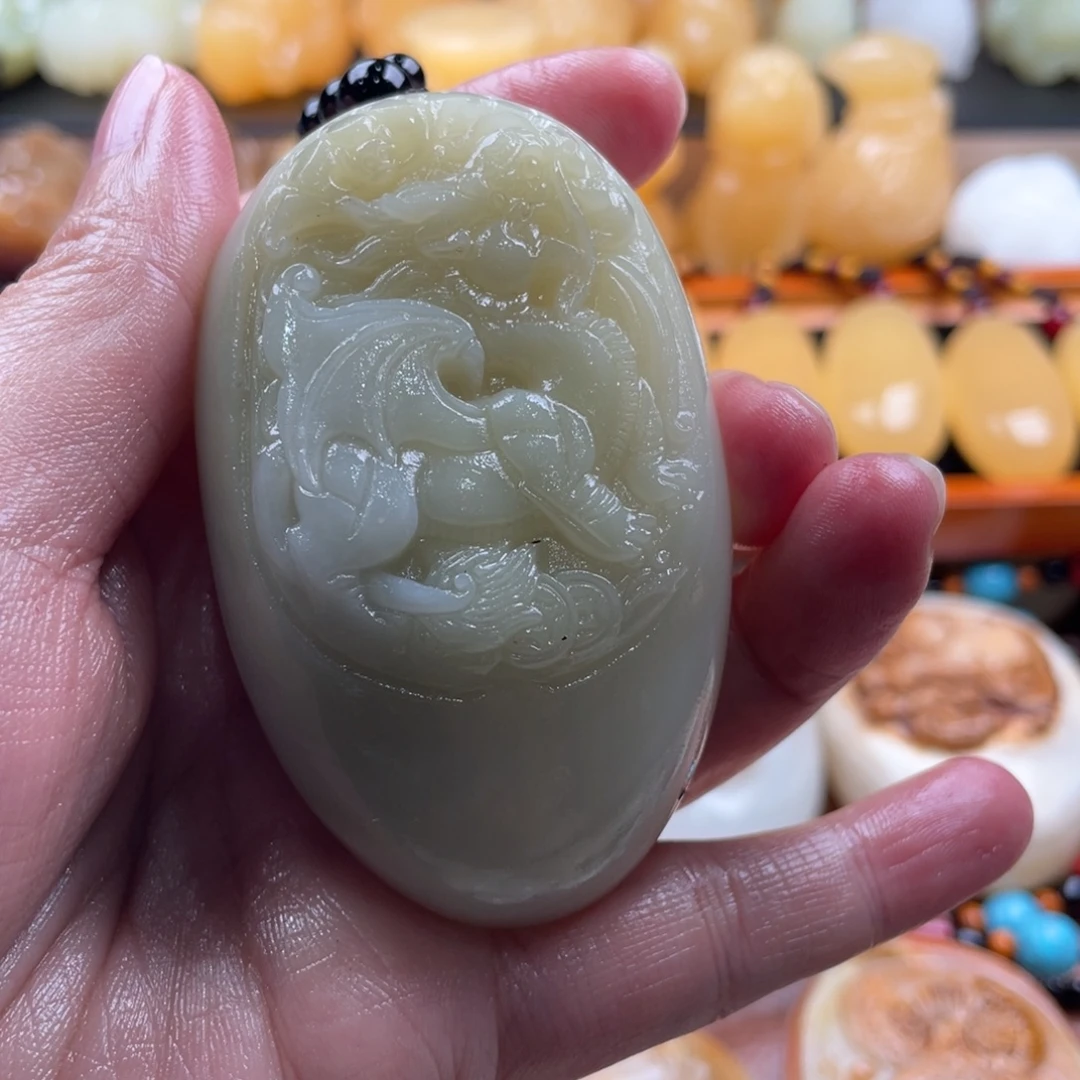 红***王石材天然古青石手把件