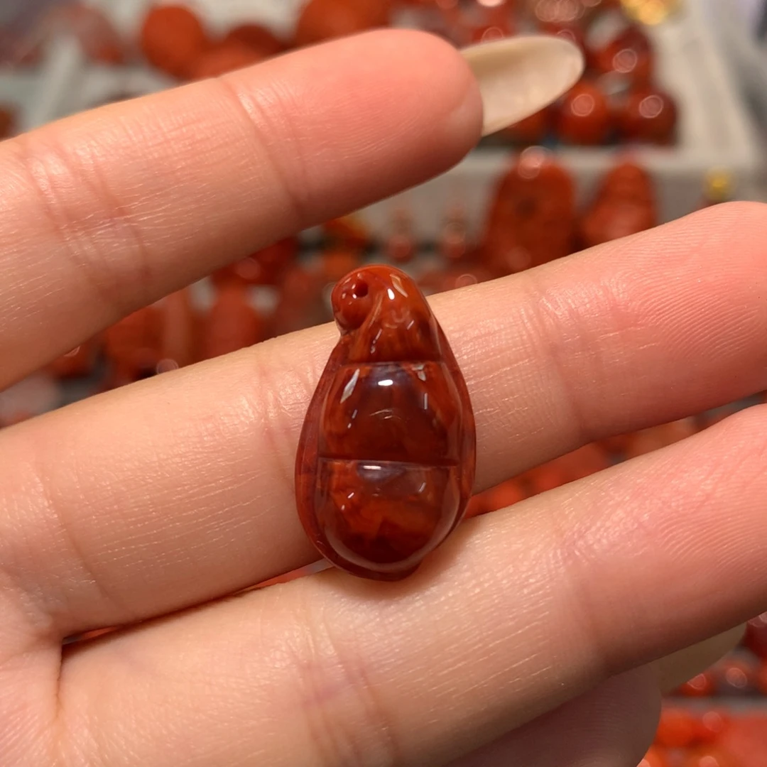 【闪购商品】未镶嵌毛豆微瑕放漏南红玛瑙