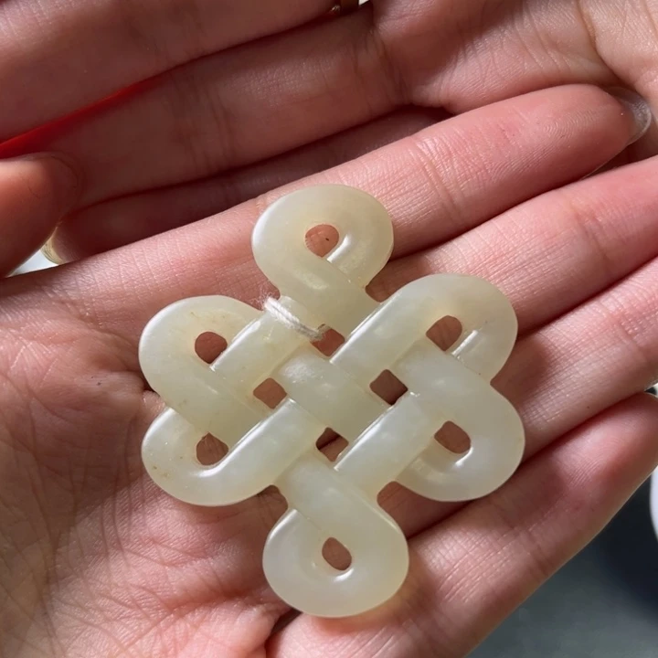 和田玉挂件未镶嵌奥**g