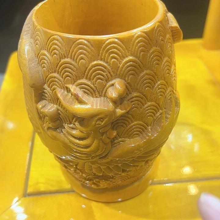 木楠木笔筒凤罐一个