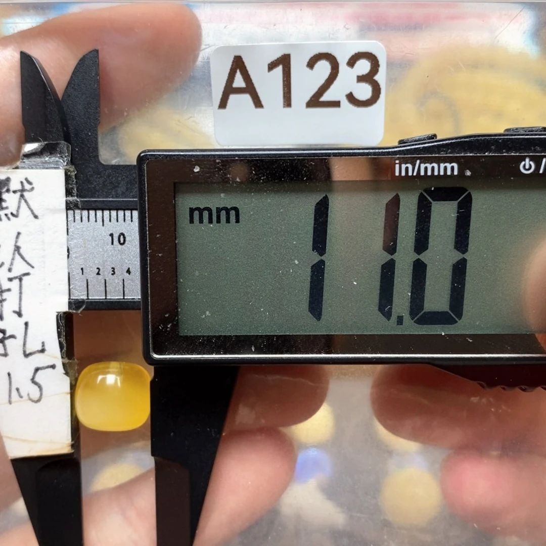 未镶嵌蜜蜡裸石搭配8加9加老型手串