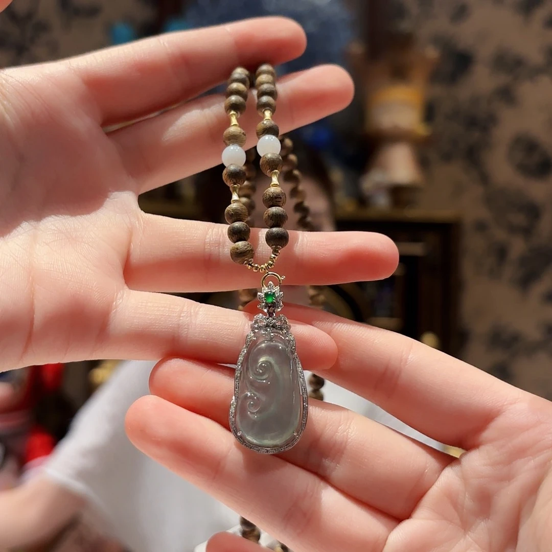 手串沉香未镶嵌颈饰