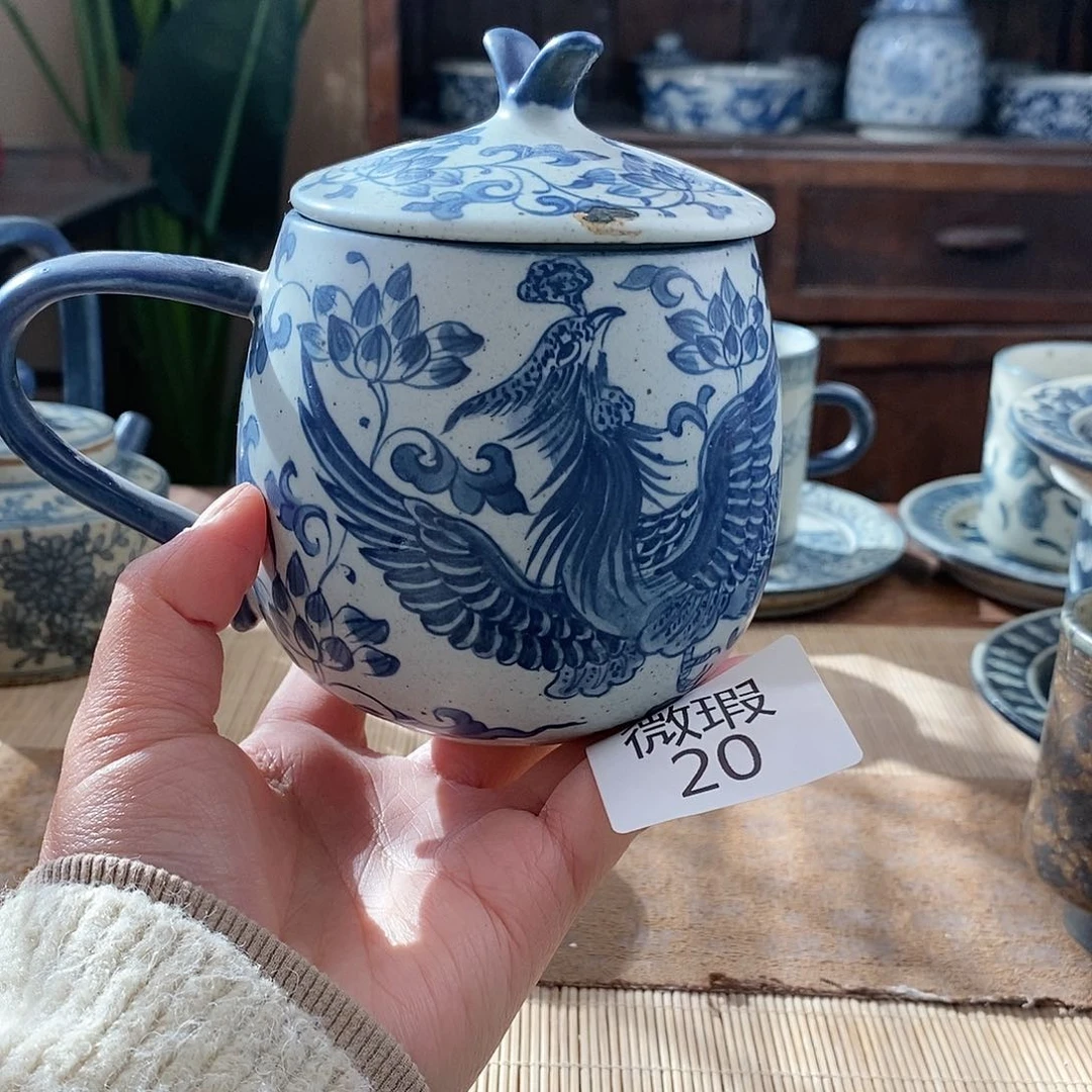 手工手绘青花陶瓷
