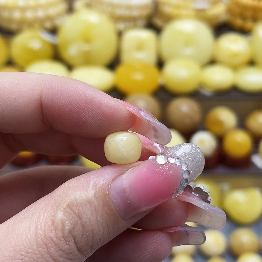 裸石琥珀未镶嵌8.9*7.6mm老型