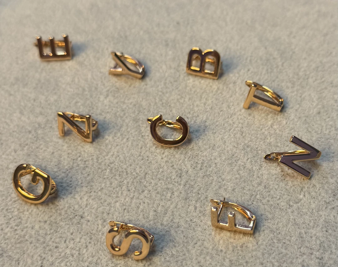 铜合金耳饰 新款首字母耳扣0054