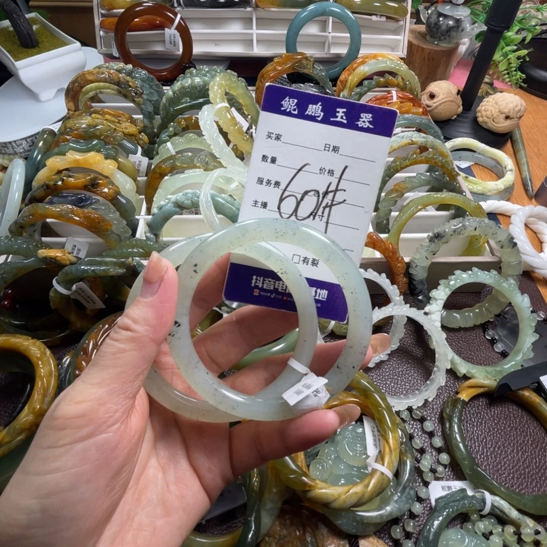 未镶嵌蛇纹石玉手镯