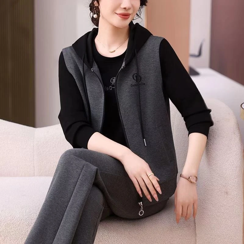 休闲运动套装秋冬2025韩版显瘦休闲开衫运动服三件套妈妈装潮