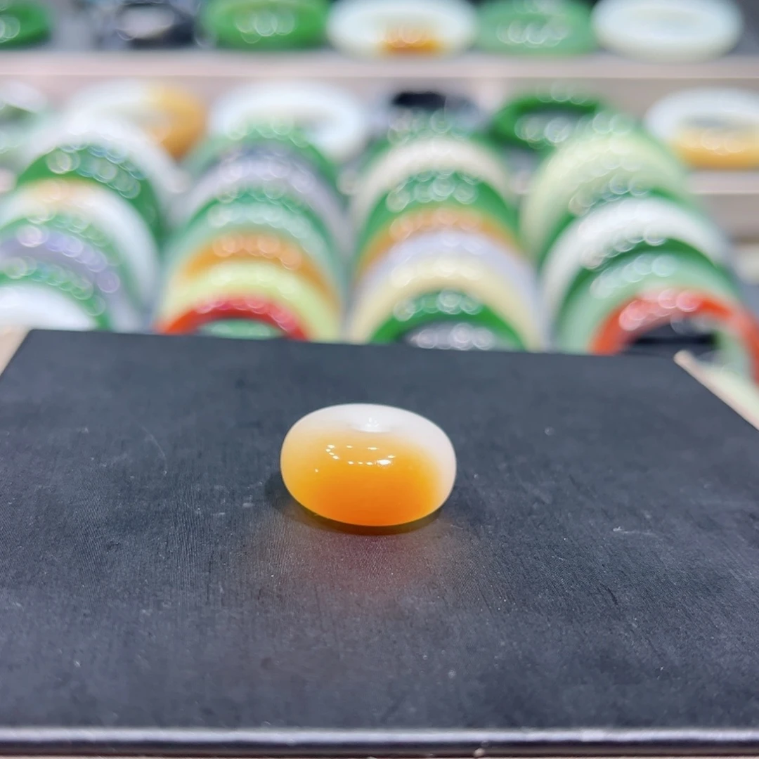 已***胜颈饰未镶嵌和田玉（糖玉）