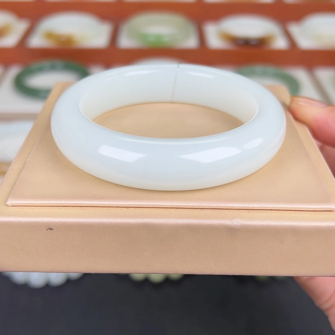 ****阳和田玉未镶嵌手镯和田玉白玉手镯