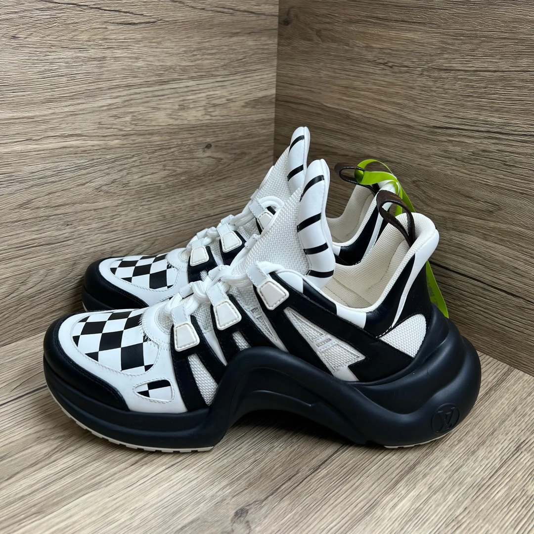 99新 LouisVuitton/路易威登 Archlight 黑白棋盘格拱桥鞋 40码