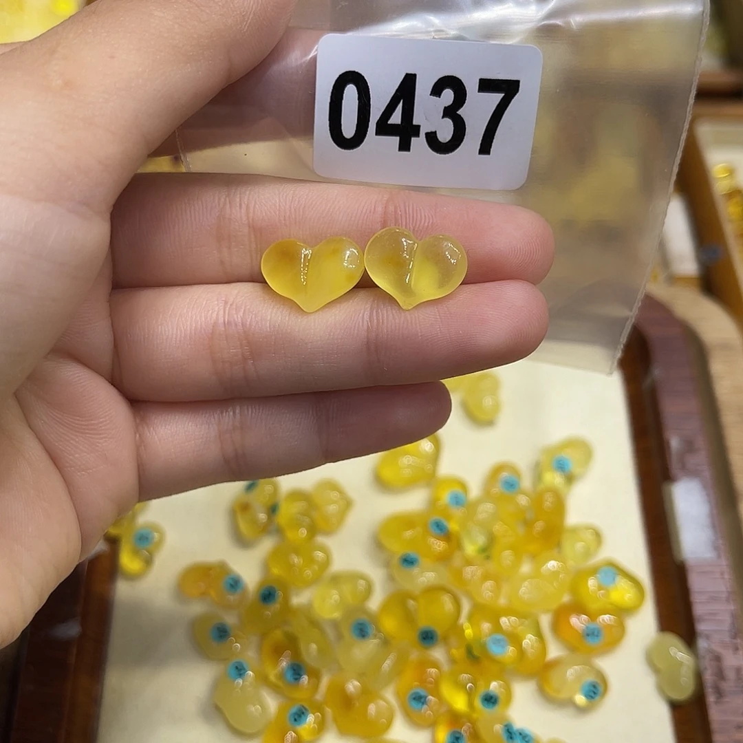 琥珀未镶嵌珠宝奇石