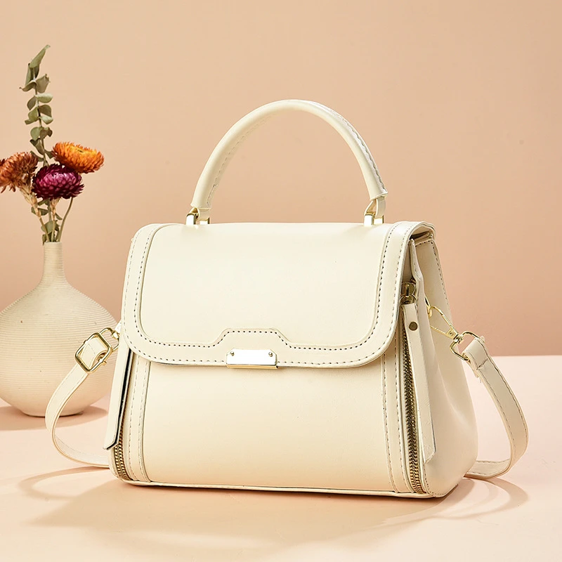 百搭简约时尚单肩亮皮潮包大容量网红翻盖马卡龙韩版手提小方包