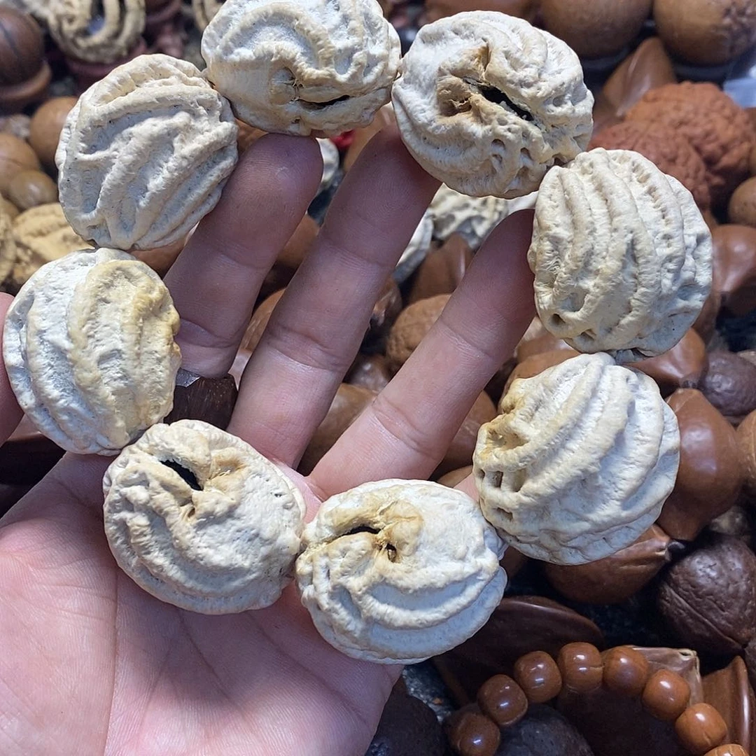 橄榄核吊坠乾坤鬼脸手串