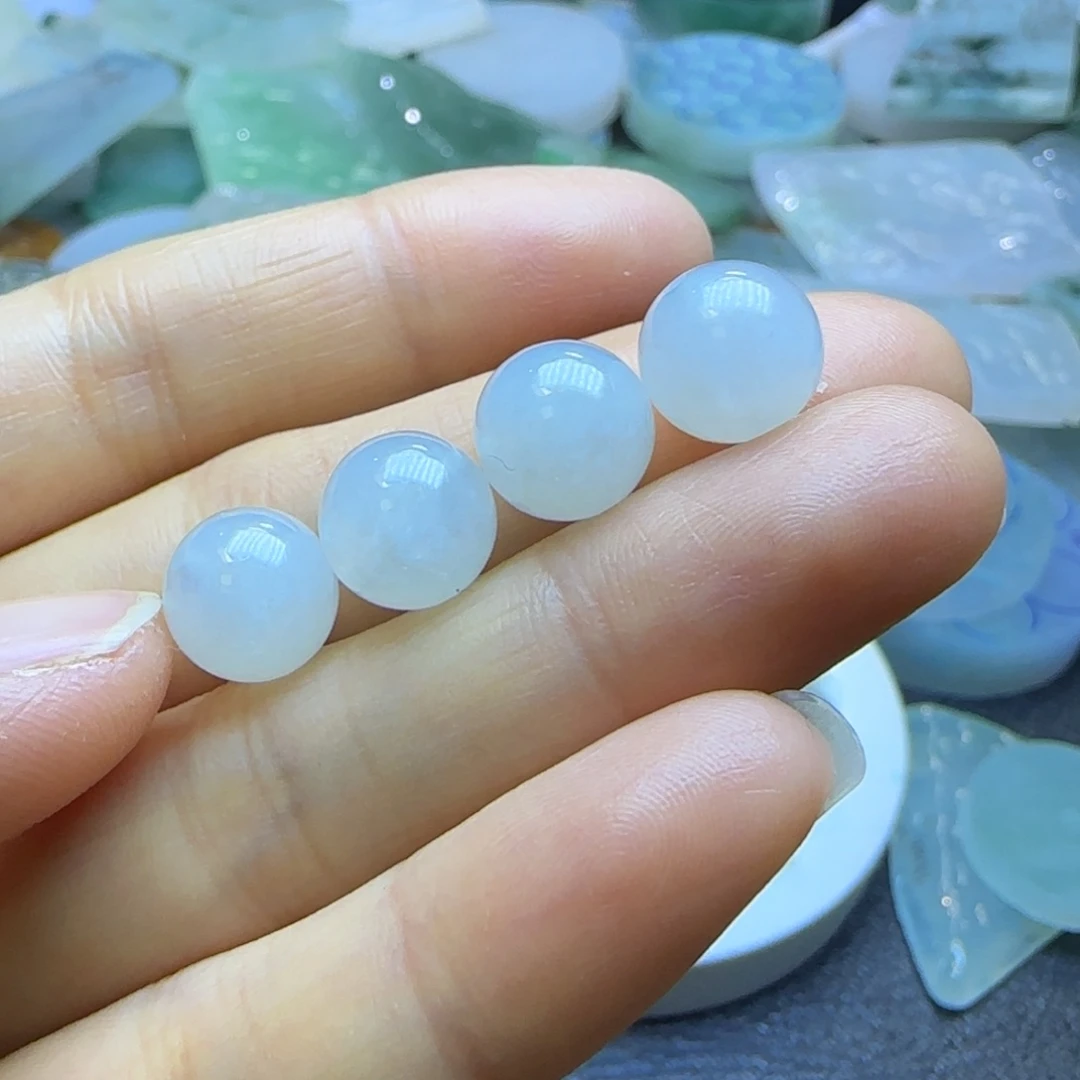 翡翠颈饰未镶嵌定制