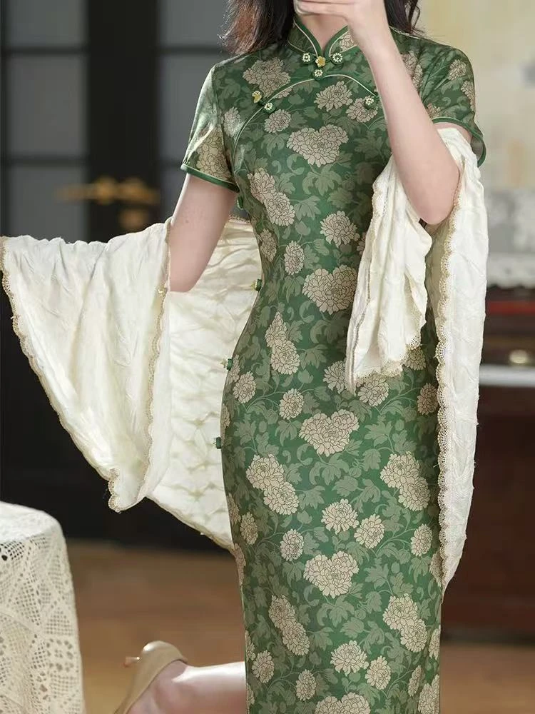 1052 绿色 【白牡丹】 圆盘扣 旗袍