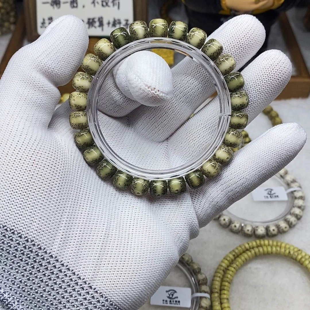 北****手串星月菩提9x8一线天通体针尖星头条