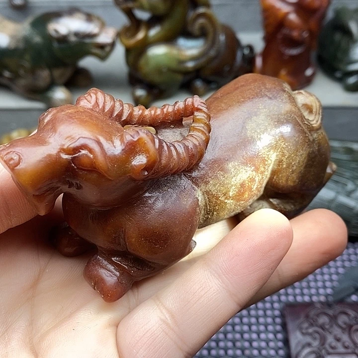 未镶嵌蛇纹石玉颈饰