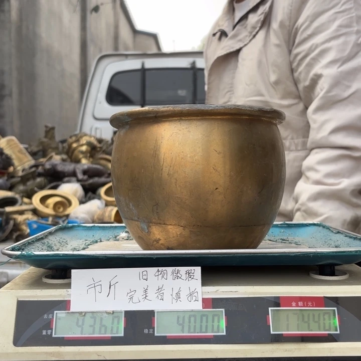 470 铜器物品理性消费有瑕疵