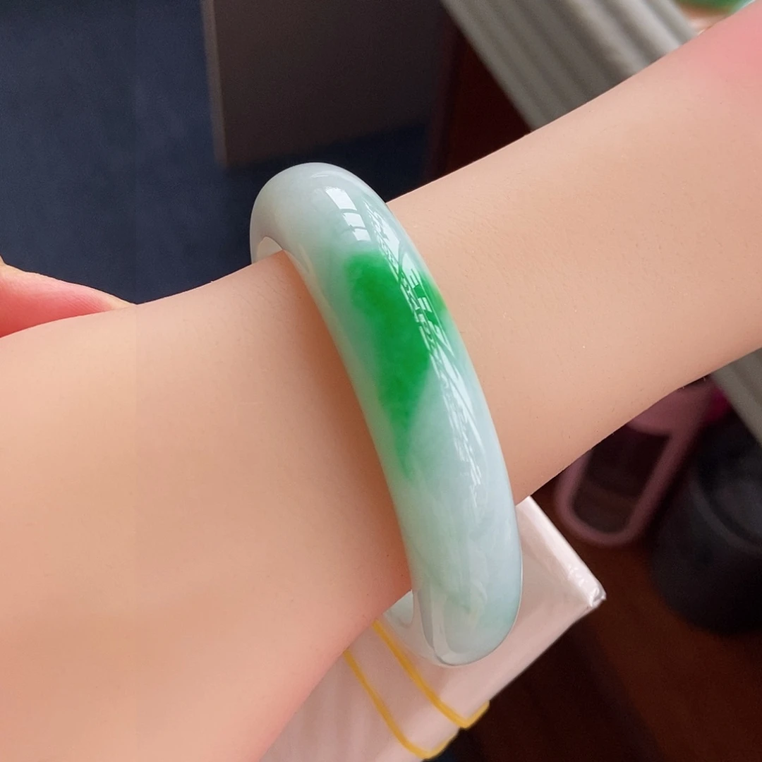 翡翠手镯未镶嵌21白底青小宽版21