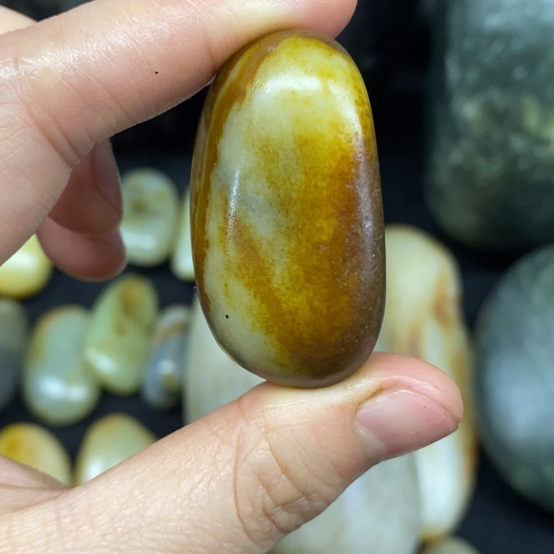 未镶嵌和田玉（糖玉）挂件