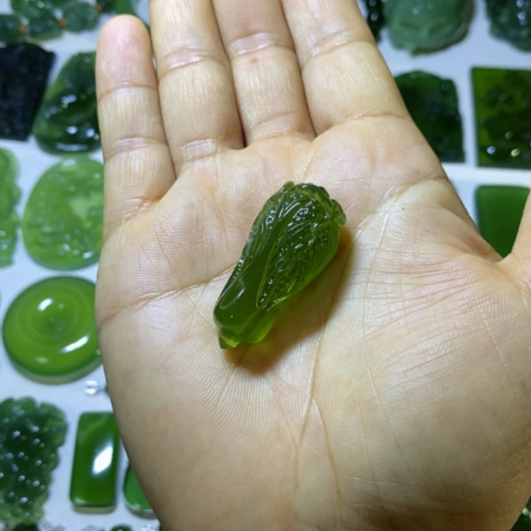 【闪购商品】未镶嵌蛇纹石玉颈饰