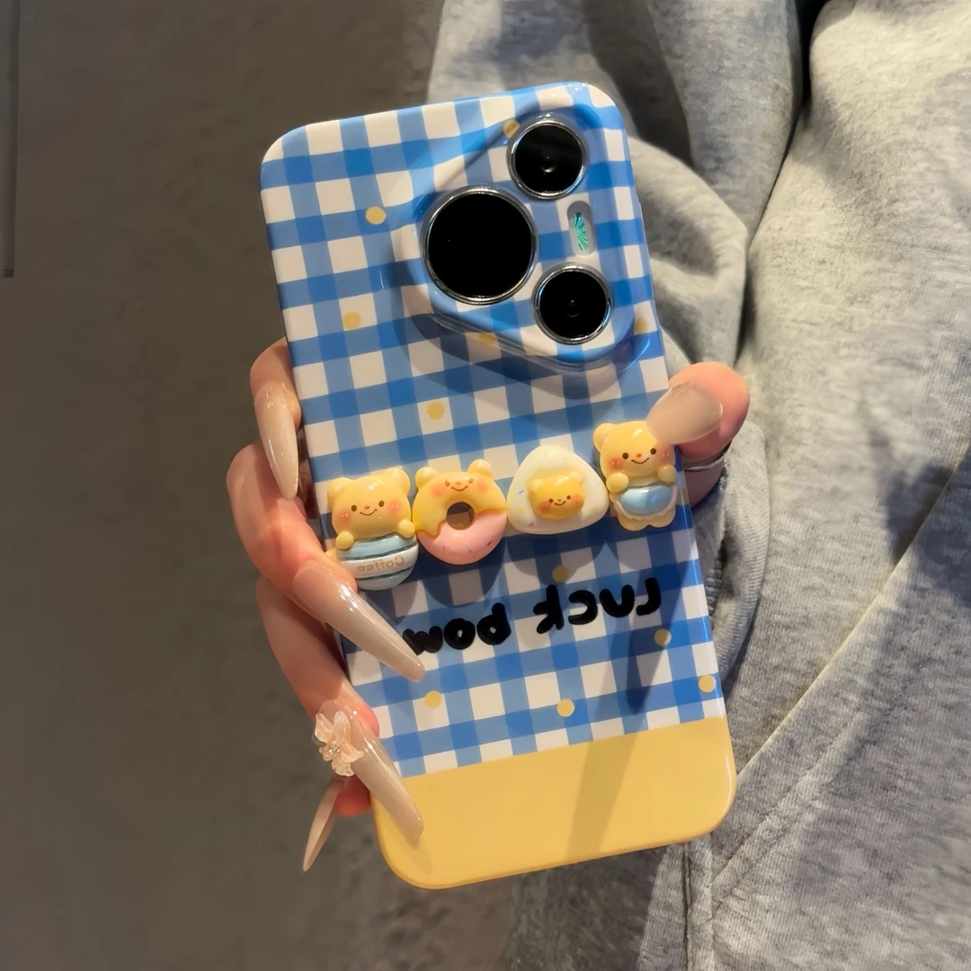 蓝白格纹奶黄小熊适用苹果16promax手机壳华为p70vivo小米12oppo