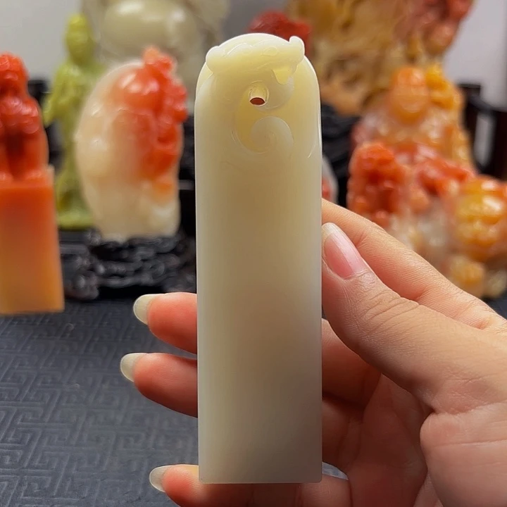 寿山石寿山博古龙印章