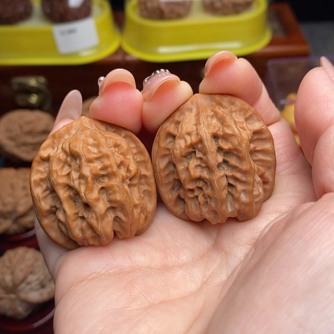 文玩核桃吊坠35磐石