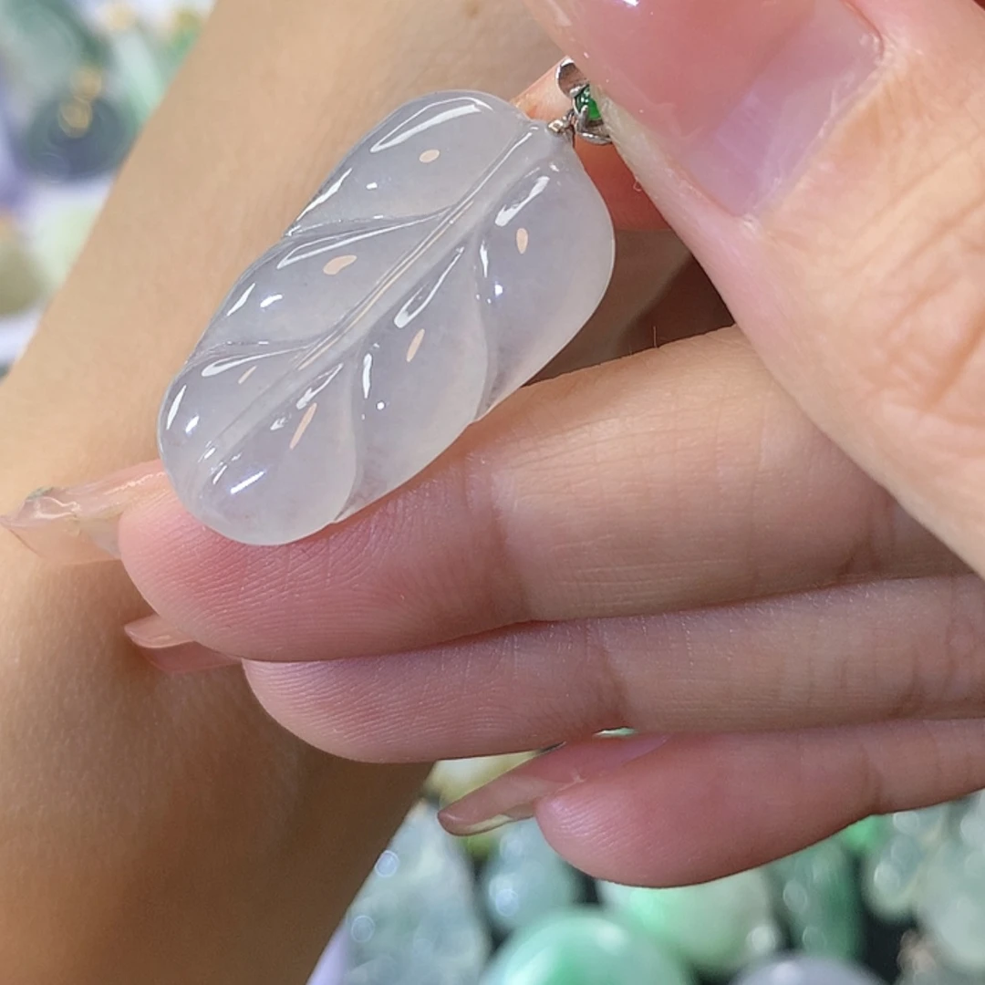 【闪购商品】翡翠吊坠(赠链)18K金镶嵌