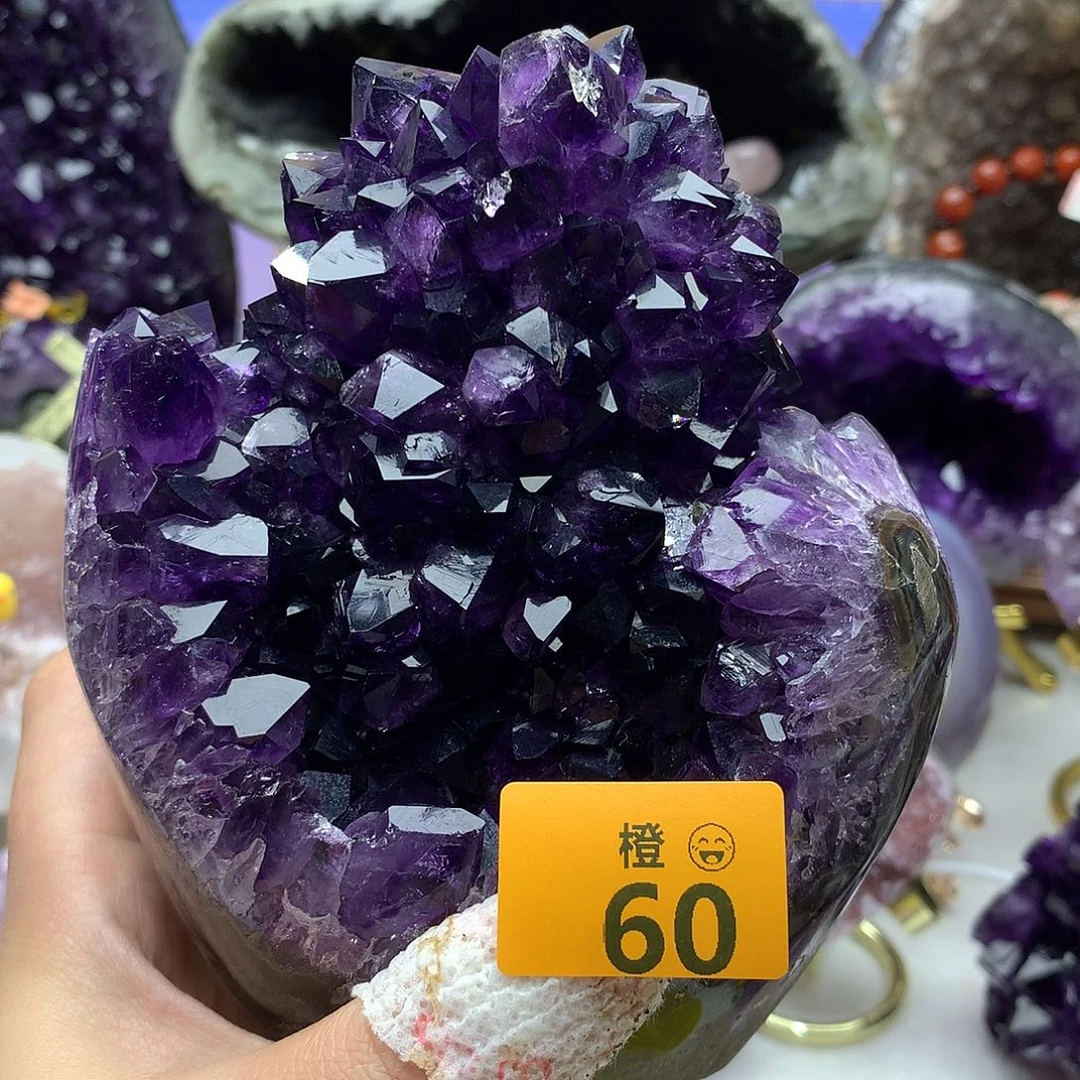 未镶嵌水晶大型摆件（非配饰）猜*