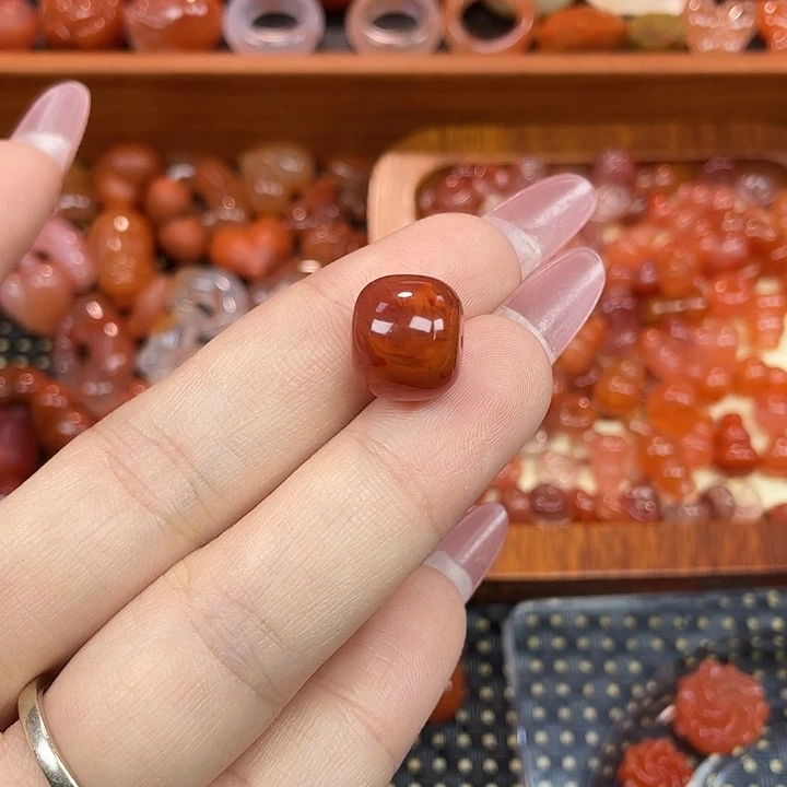 南红玛瑙未镶嵌颈饰老型单珠