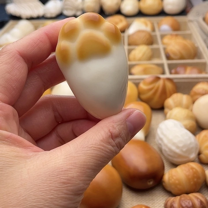 吊坠菩提根/象牙果烤色长猫爪