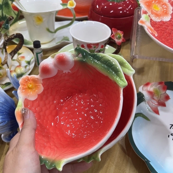 陶瓷等产品的生产和销售