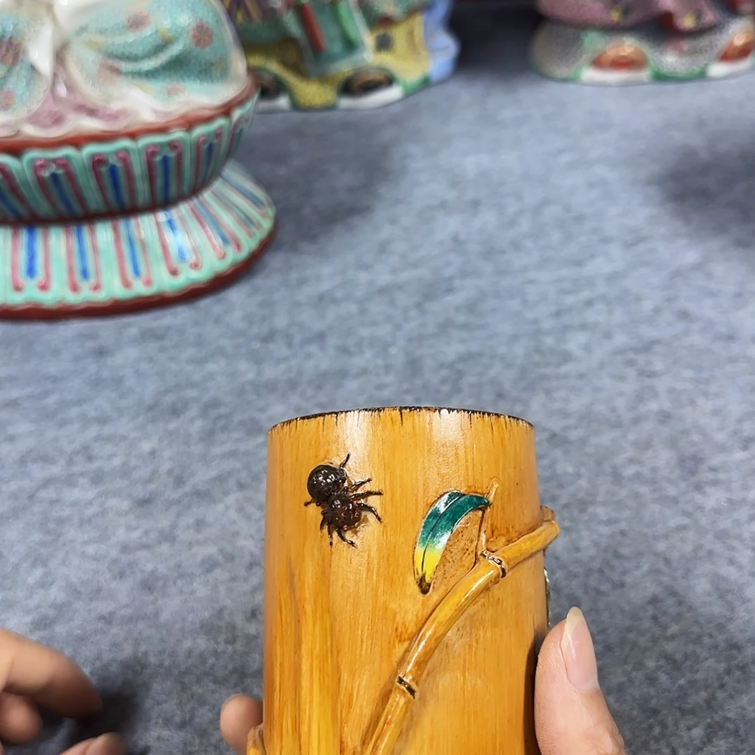 其他仿生瓷文房器瓷笔筒