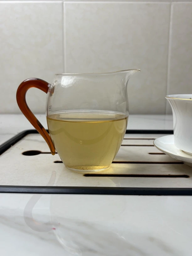 2025年普洱茶生茶100克单株茶饼➕古树小龙珠➕冰岛黄金叶一砖