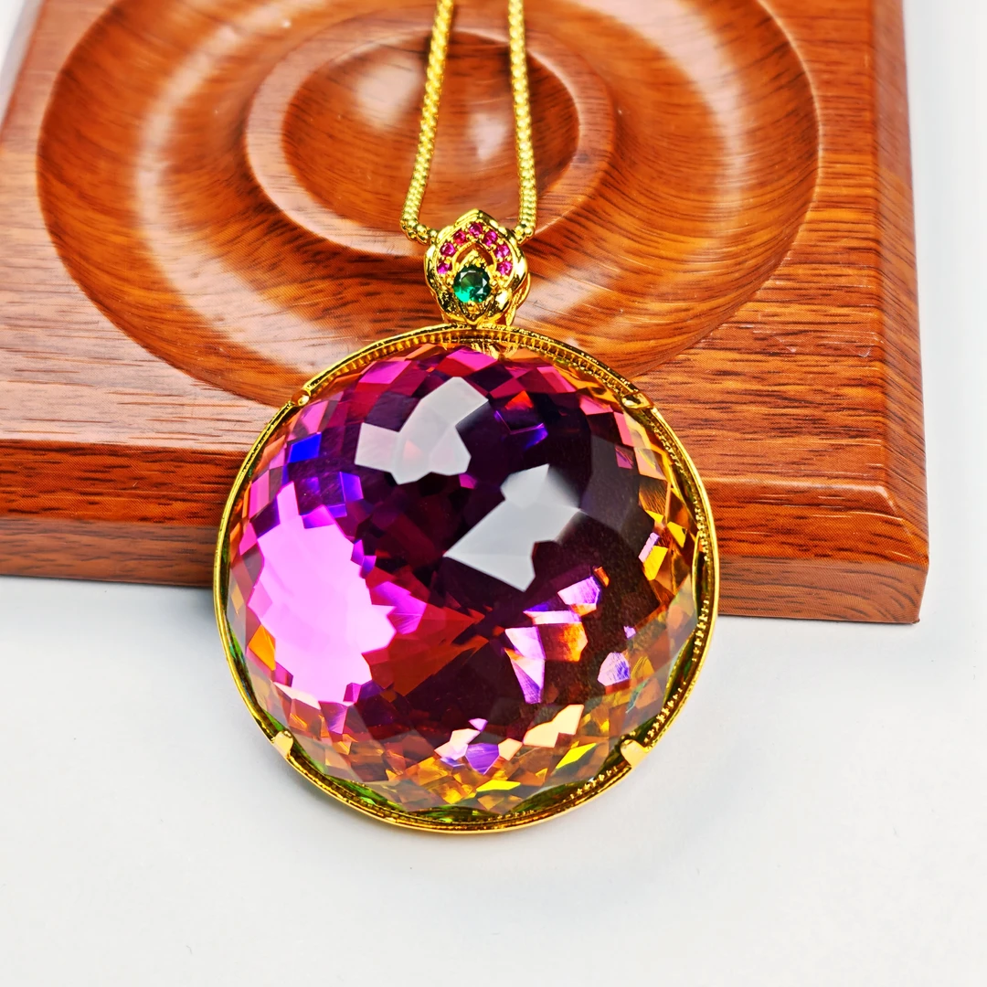 T040-鸿运高端精品时尚款男女通带吊坠多样性发其一