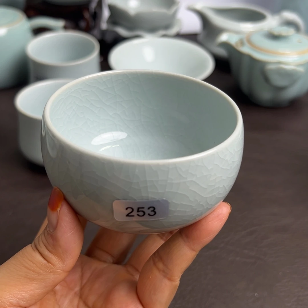 @***风月白釉禅定杯微瑕